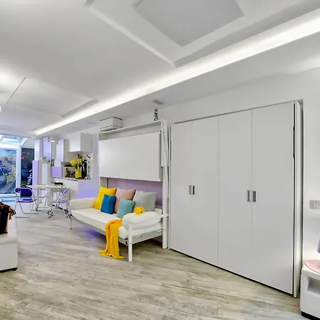 The Trendiest House Just Few Steps From The Colosseum * Rome